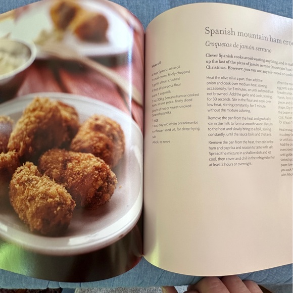Tapas cookbook, easy Spanish recipes. New condition, hardcover - Picture 3 of 7